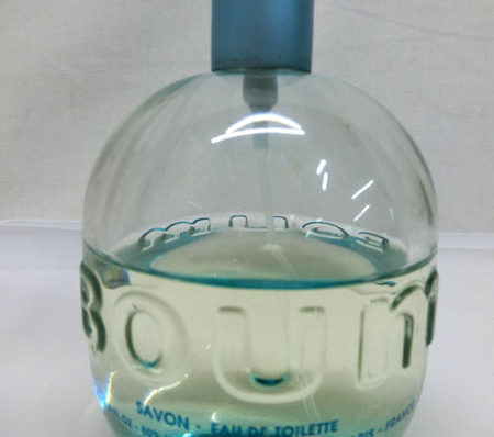 マストドゥカルティエ 財布 不用品買取 